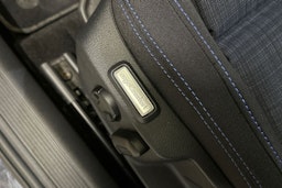 musta Volkswagen Passat 2022 kuva 15.