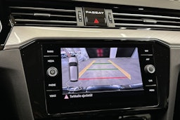 musta Volkswagen Passat 2022 kuva 16.