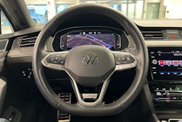 sininen Volkswagen Passat 2022 kuva 11.