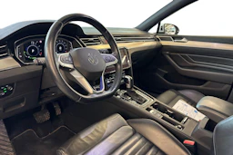 Valkoinen Volkswagen PASSAT 2022 kuva 3.