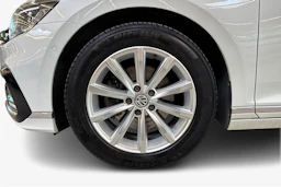 Valkoinen Volkswagen PASSAT 2022 kuva 9.