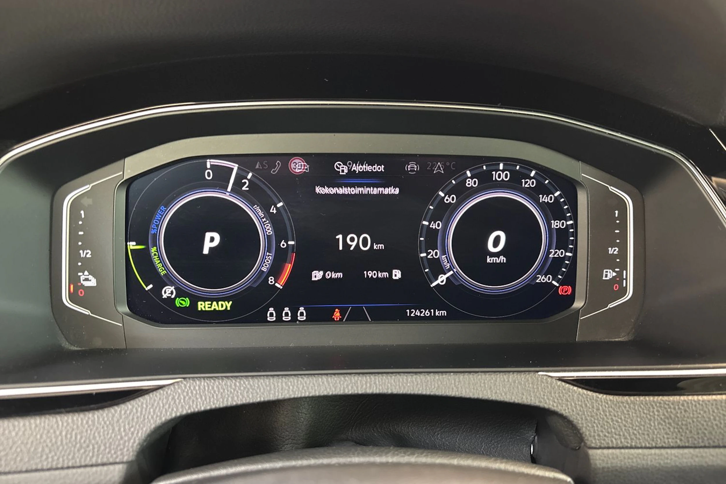 Valkoinen Volkswagen PASSAT 2022 kuva 11.