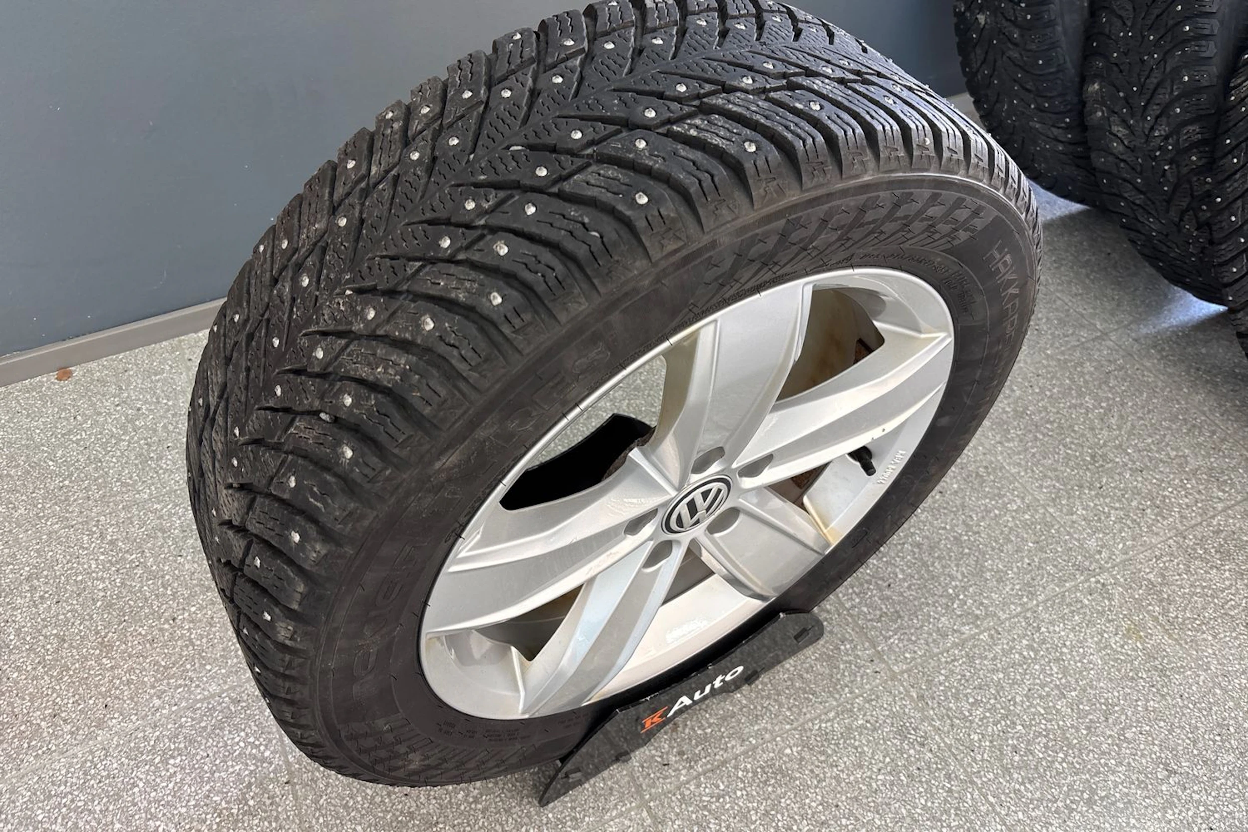 Valkoinen Volkswagen PASSAT 2022 kuva 27.