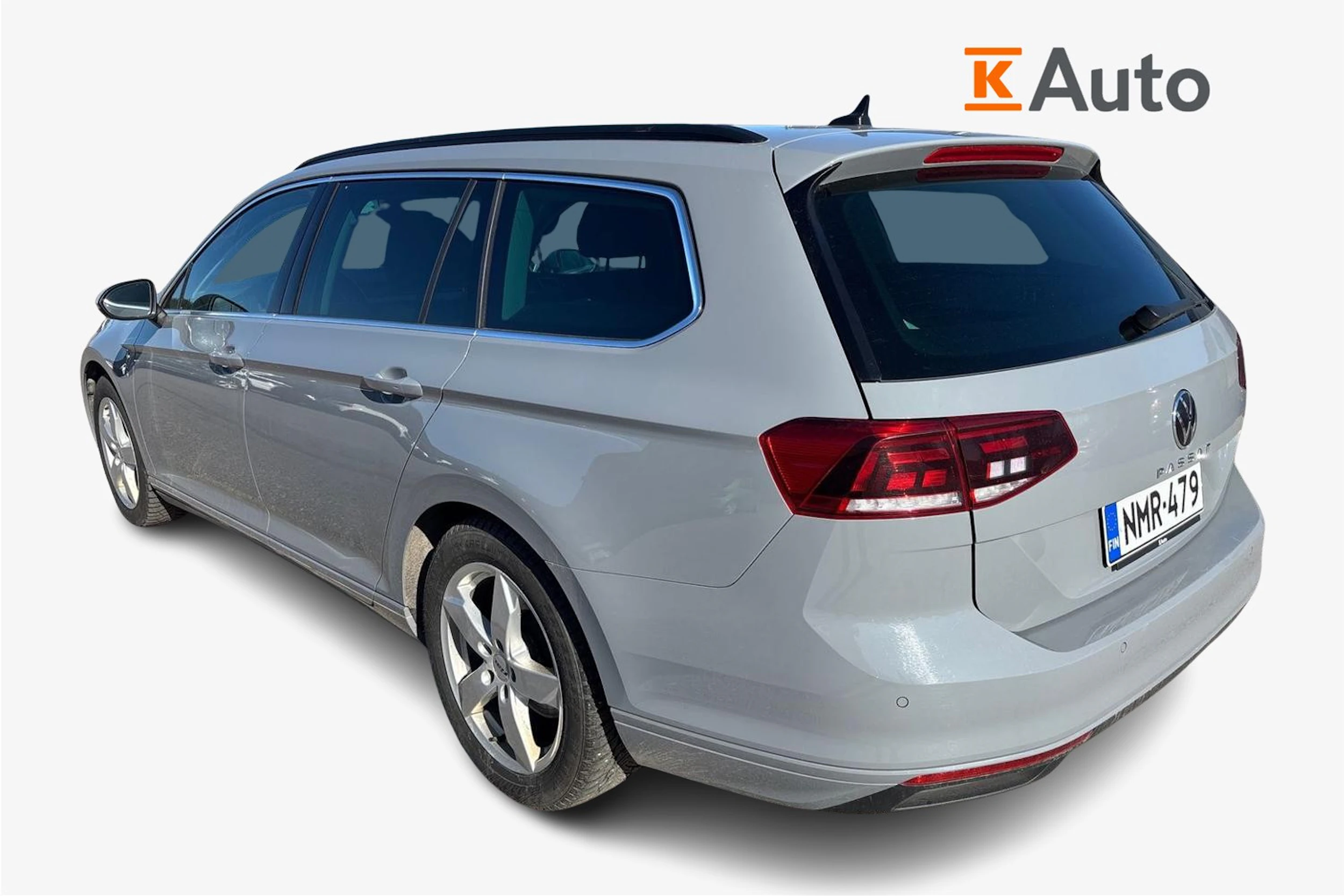 harmaa Volkswagen Passat 2022 kuva 2.