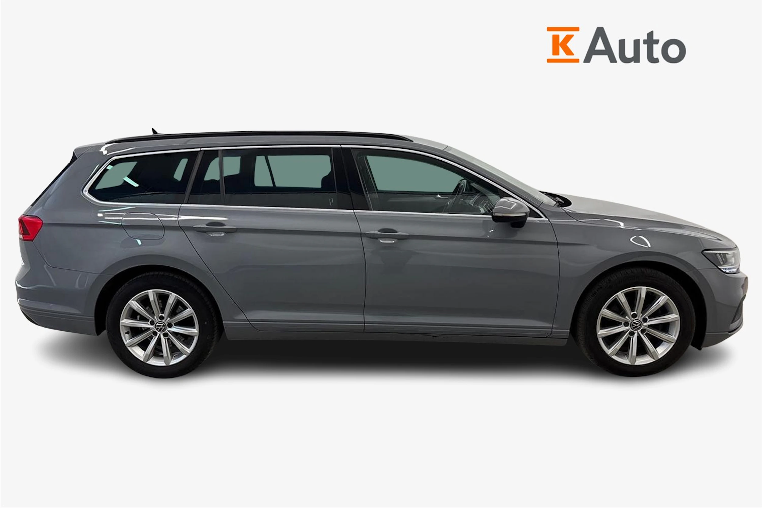 harmaa Volkswagen Passat 2022 kuva 5.