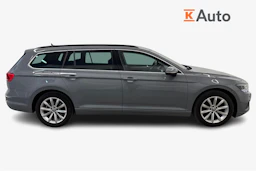 harmaa Volkswagen Passat 2022 kuva 5.