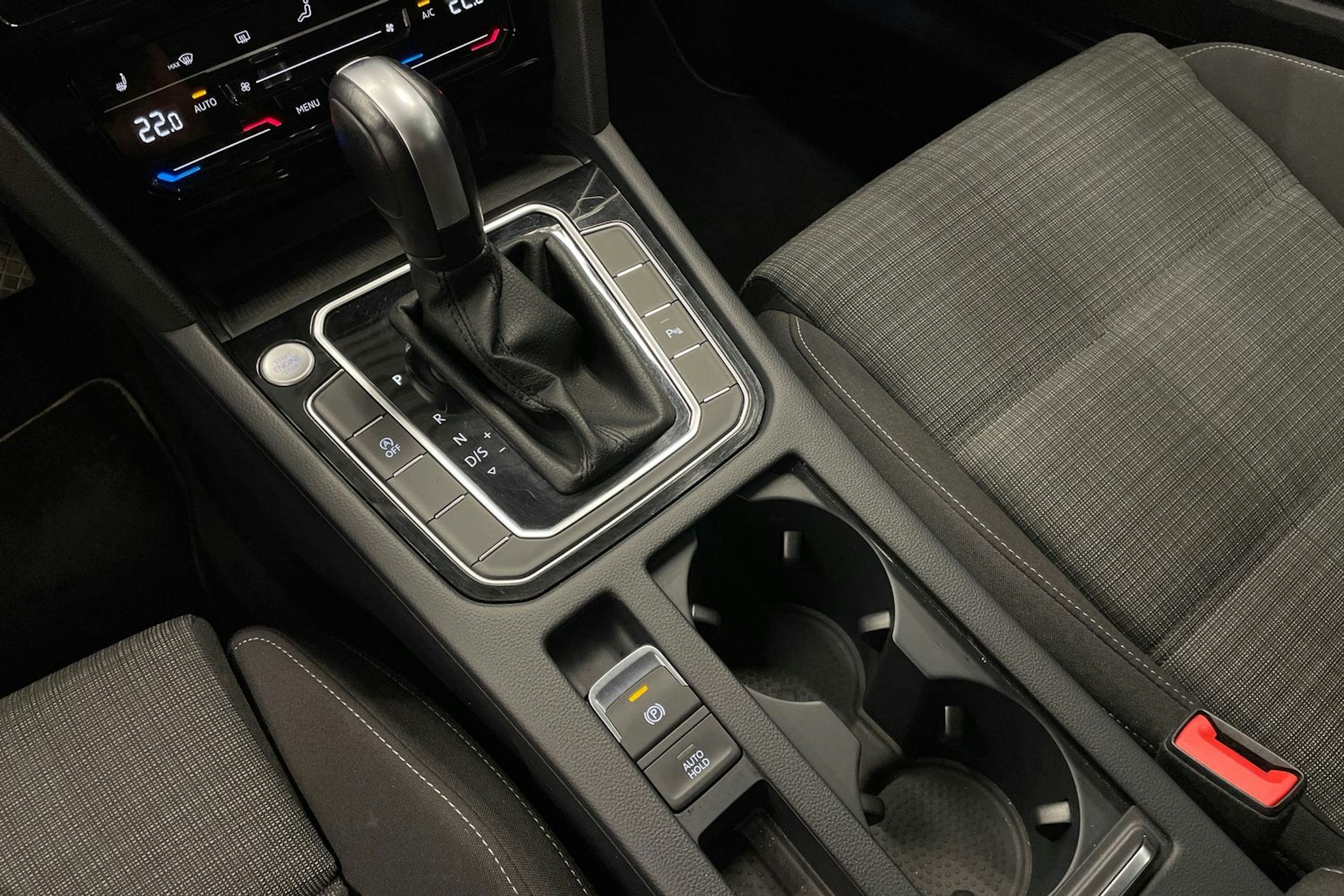 Sininen Volkswagen PASSAT 2022 kuva 19.