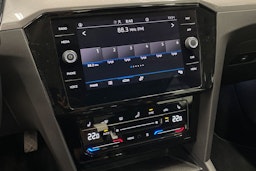 Sininen Volkswagen PASSAT 2022 kuva 20.