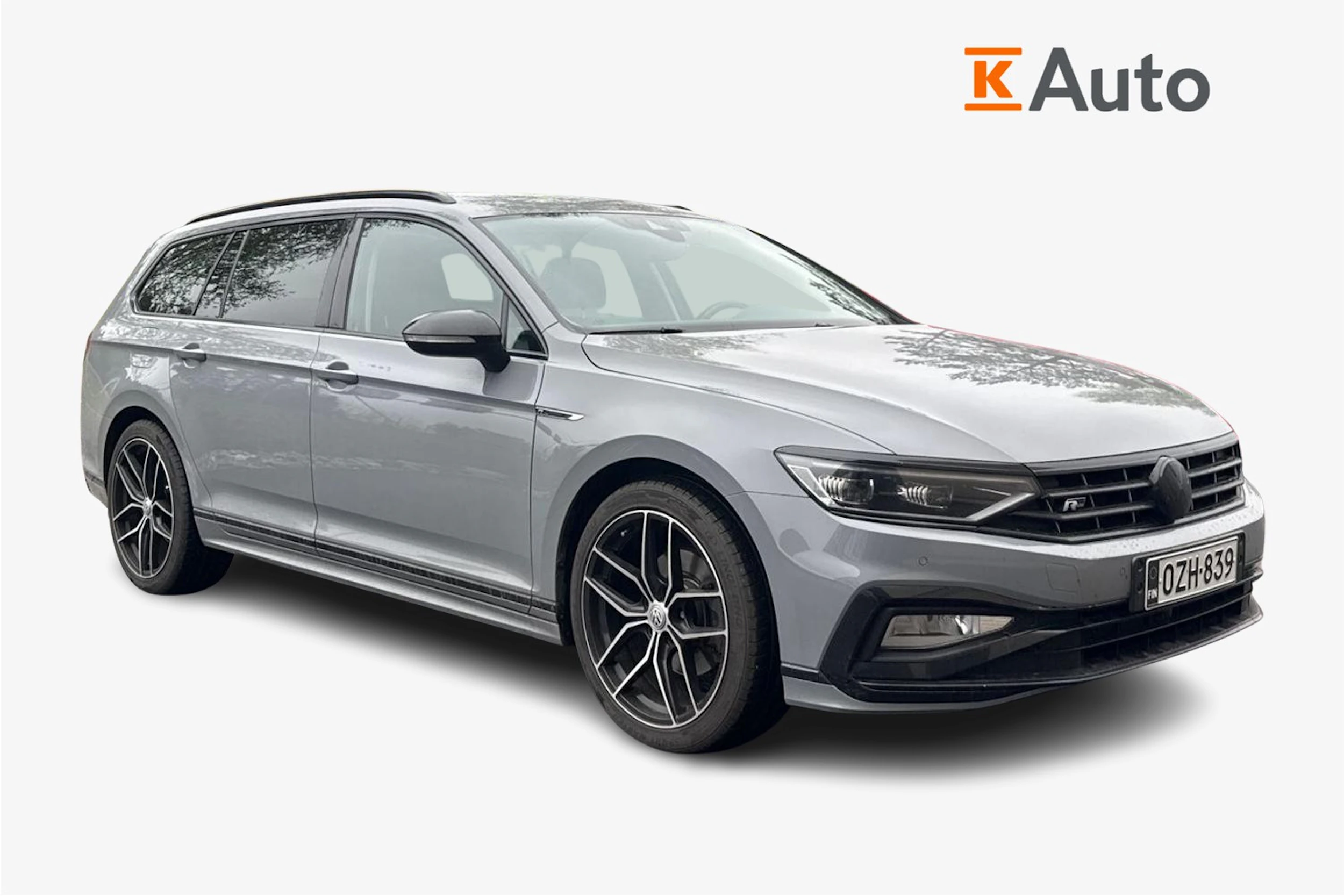 harmaa Volkswagen Passat 2022 kuva 1.