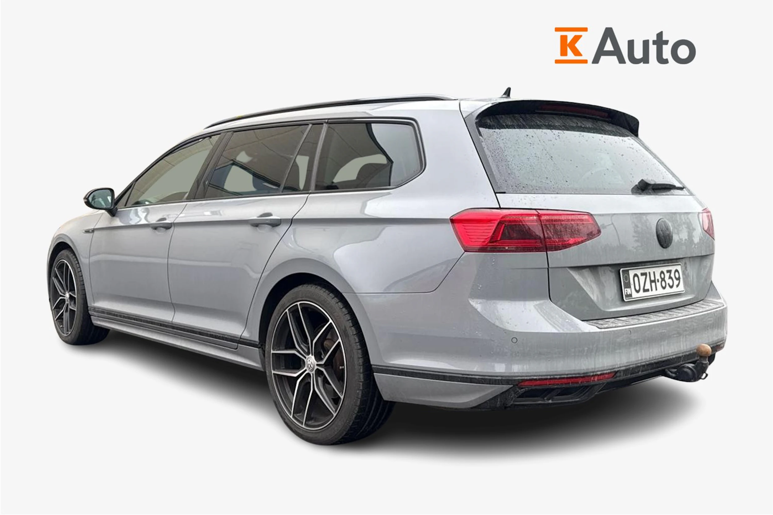 harmaa Volkswagen Passat 2022 kuva 2.