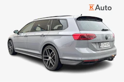 harmaa Volkswagen Passat 2022 kuva 2.
