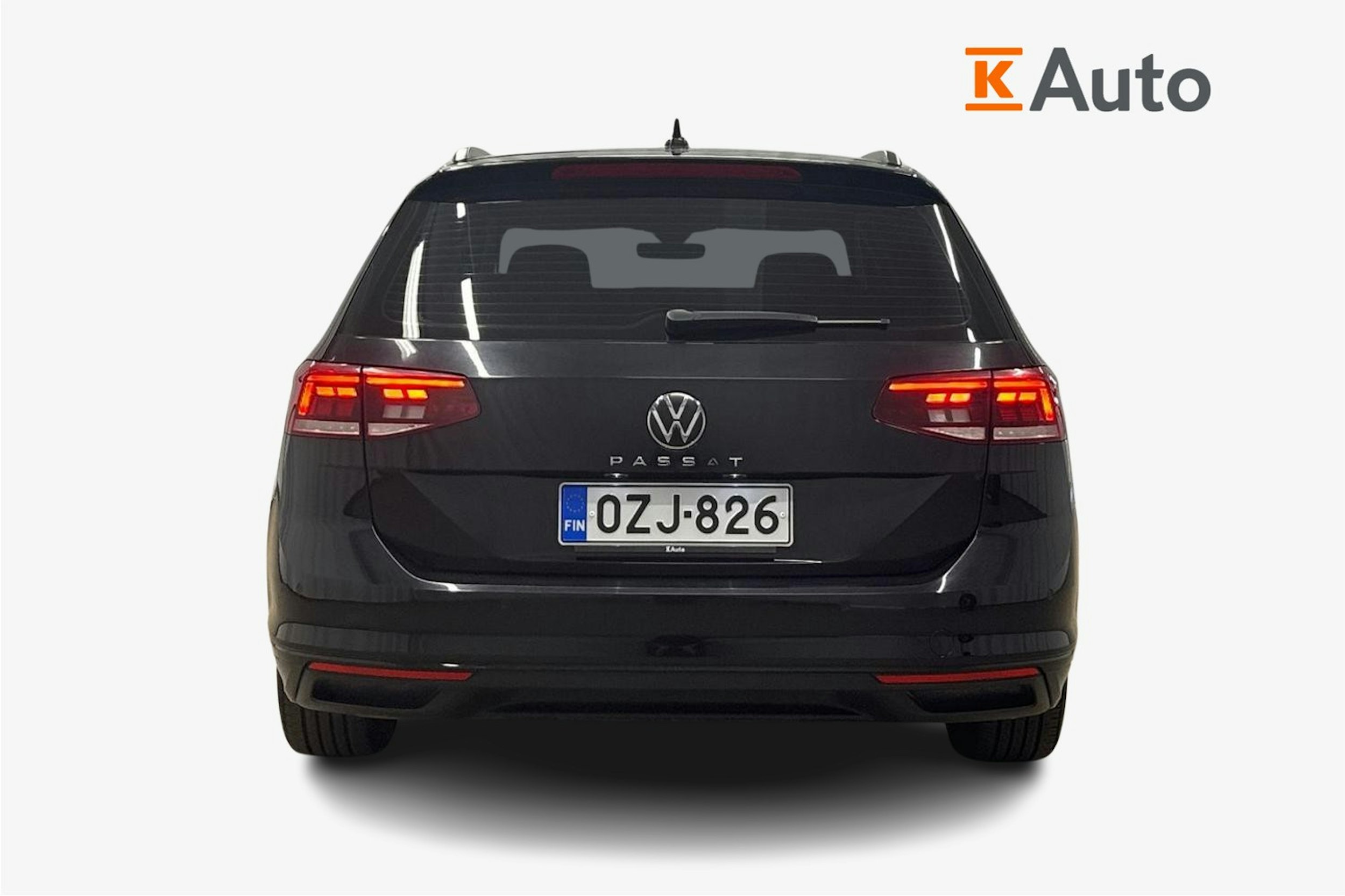 musta Volkswagen Passat 2022 kuva 3.