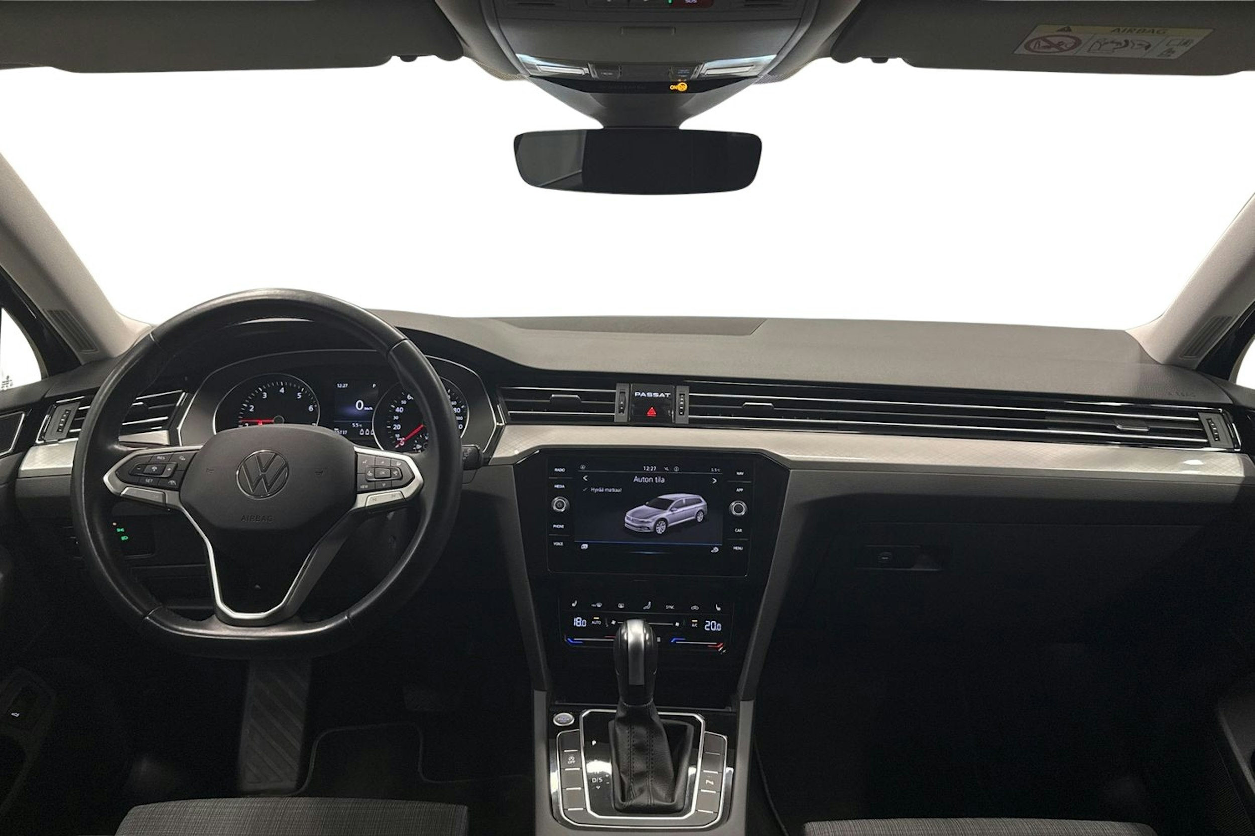 musta Volkswagen Passat 2022 kuva 7.