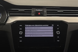 musta Volkswagen Passat 2022 kuva 15.