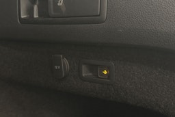 musta Volkswagen Passat 2022 kuva 24.