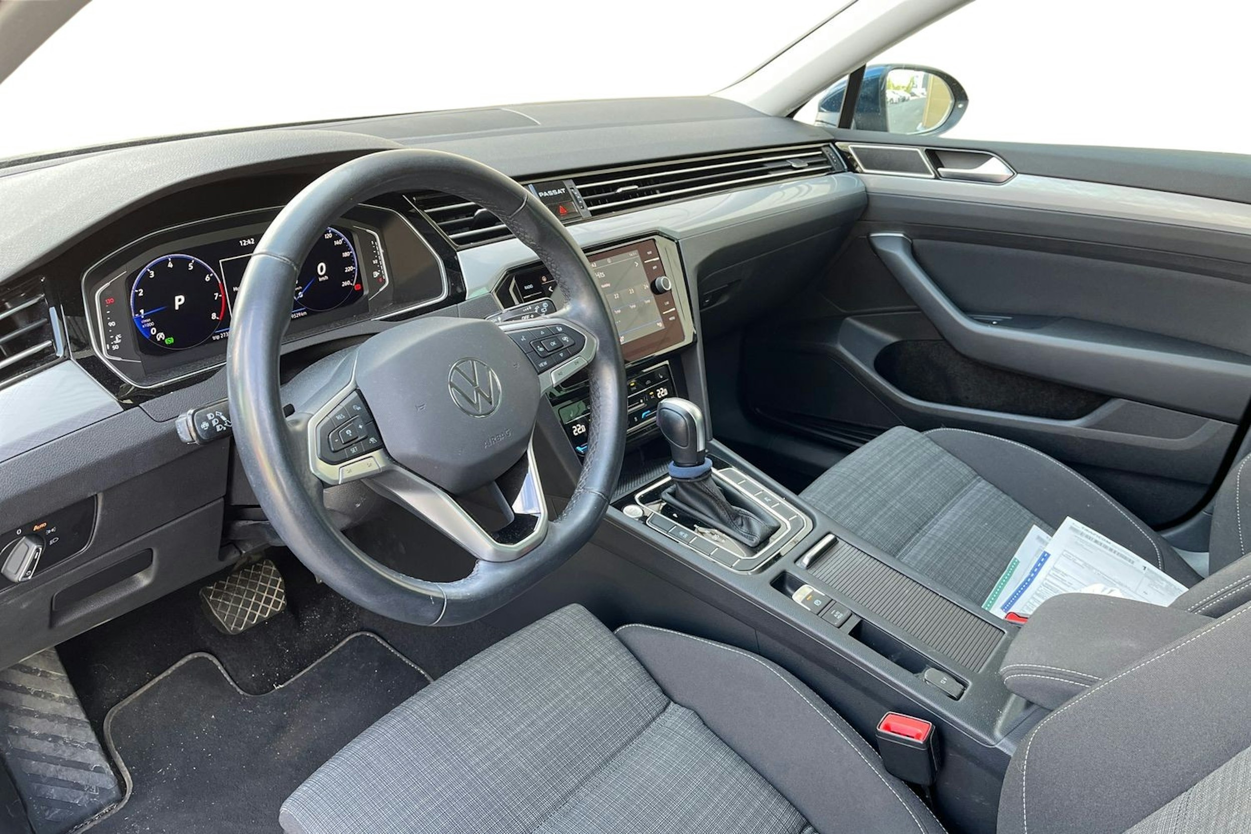 met. sininen Volkswagen Passat 2022 kuva 3.
