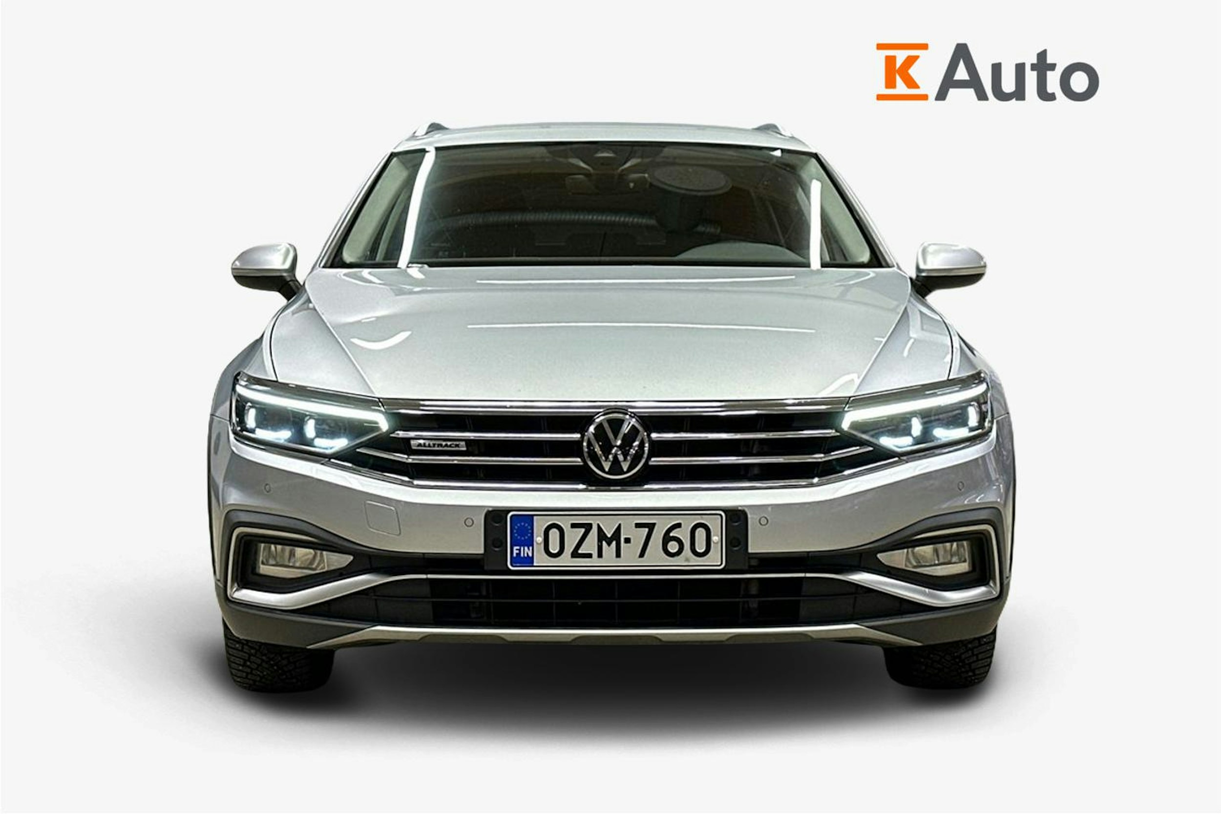 harmaa Volkswagen Passat 2022 kuva 5.