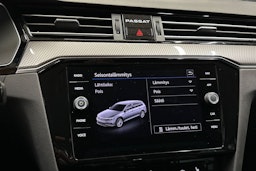 harmaa Volkswagen Passat 2022 kuva 20.
