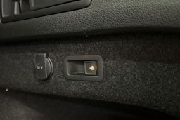 harmaa Volkswagen Passat 2022 kuva 29.