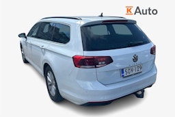 valkoinen Volkswagen Passat 2022 kuva 2.