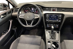 musta Volkswagen Passat 2022 kuva 9.