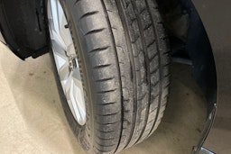musta Volkswagen Passat 2022 kuva 13.