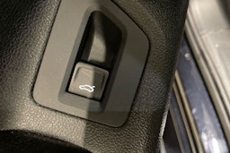 musta Volkswagen Passat 2022 kuva 32.