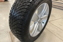 musta Volkswagen Passat 2022 kuva 35.