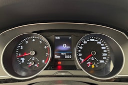 Sininen Volkswagen PASSAT 2022 kuva 10.