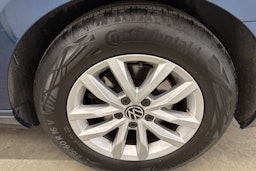 Sininen Volkswagen PASSAT 2022 kuva 14.