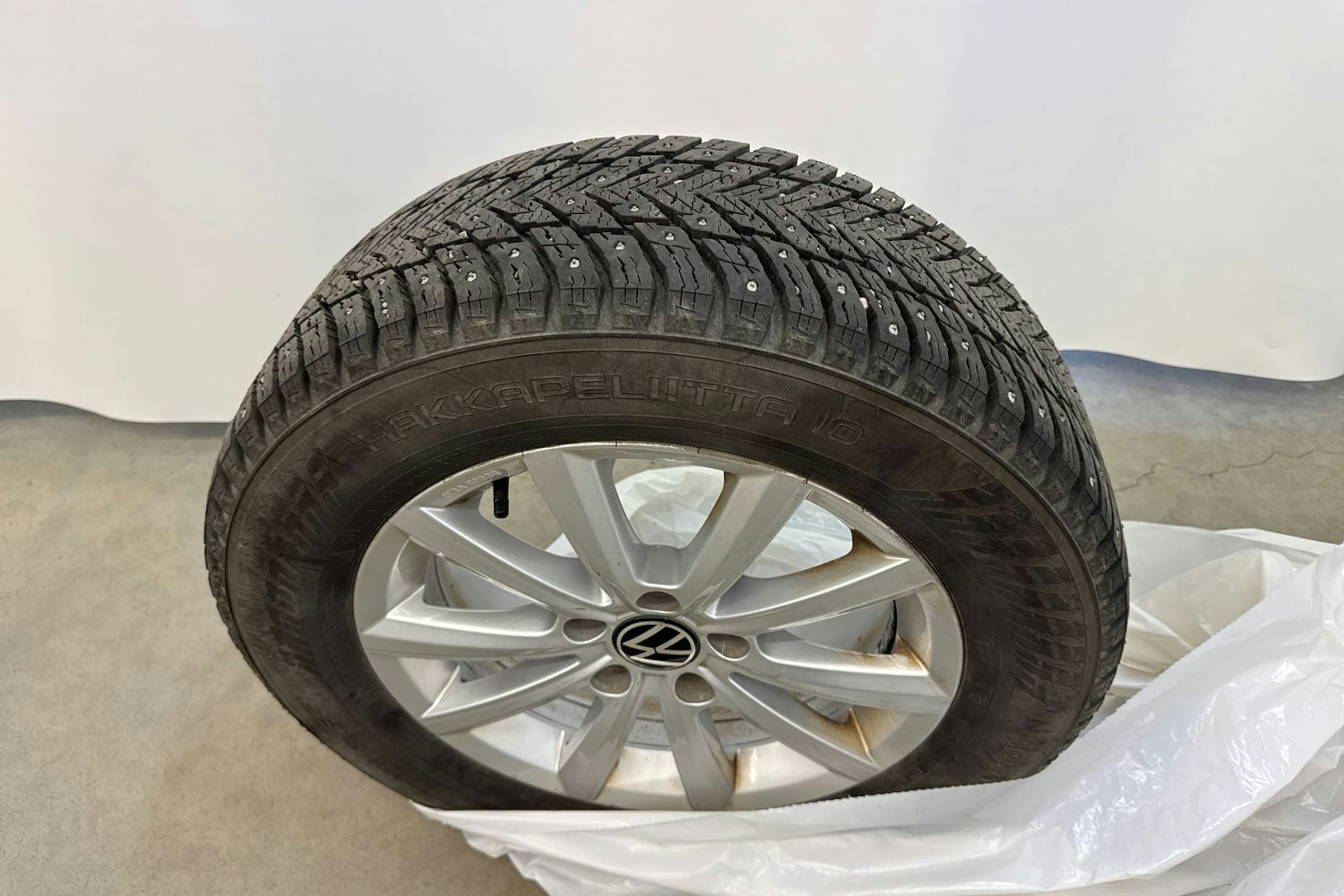 Sininen Volkswagen PASSAT 2022 kuva 15.