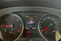 harmaa Volkswagen Passat 2022 kuva 16.