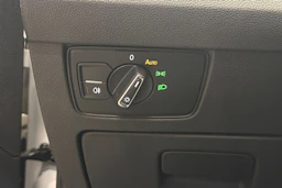 valkoinen Volkswagen Passat 2022 kuva 22.