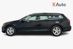 musta Volkswagen Passat 2022 kuva 6.