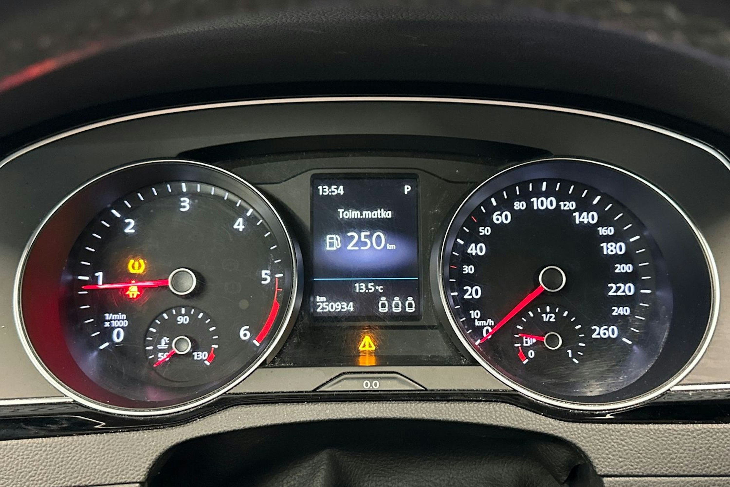 musta Volkswagen Passat 2022 kuva 15.