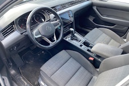 harmaa Volkswagen Passat 2022 kuva 3.