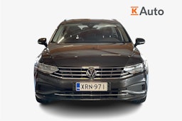harmaa Volkswagen Passat 2022 kuva 5.