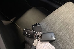 harmaa Volkswagen Passat 2022 kuva 19.