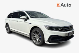 Valkoinen Volkswagen PASSAT 2022 kuva 1.
