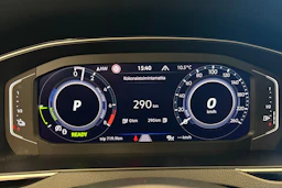 Valkoinen Volkswagen PASSAT 2022 kuva 18.