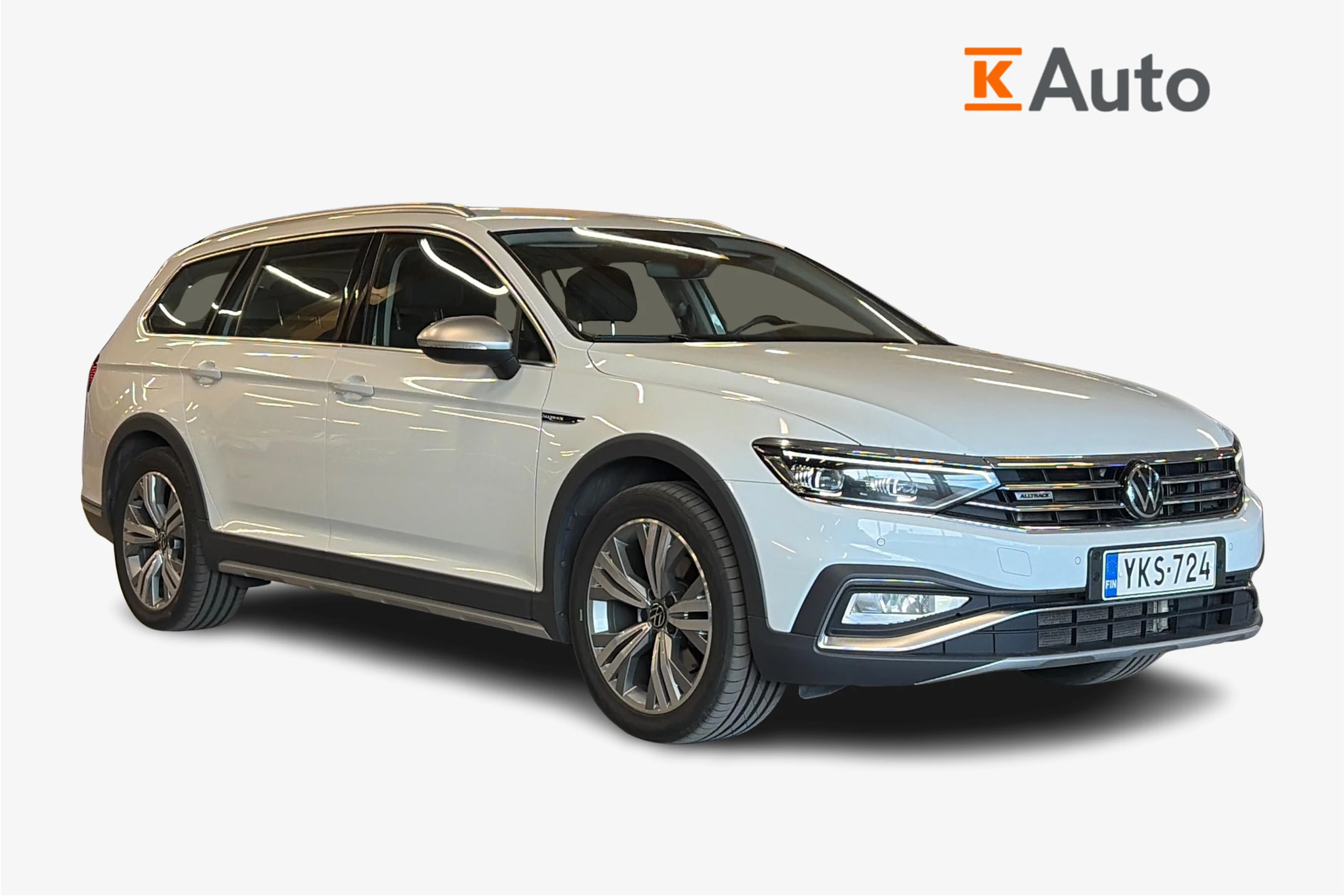 valkoinen Volkswagen Passat 2022 kuva 1.
