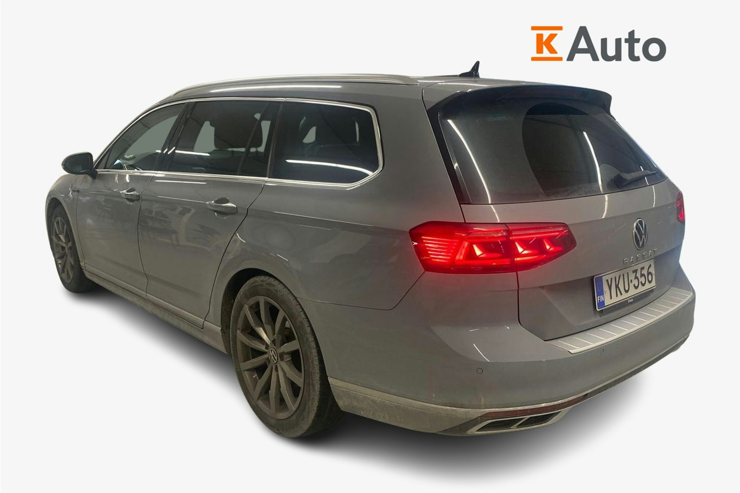 Harmaa Volkswagen PASSAT 2022 kuva 2.