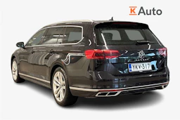 musta Volkswagen Passat 2022 kuva 2.