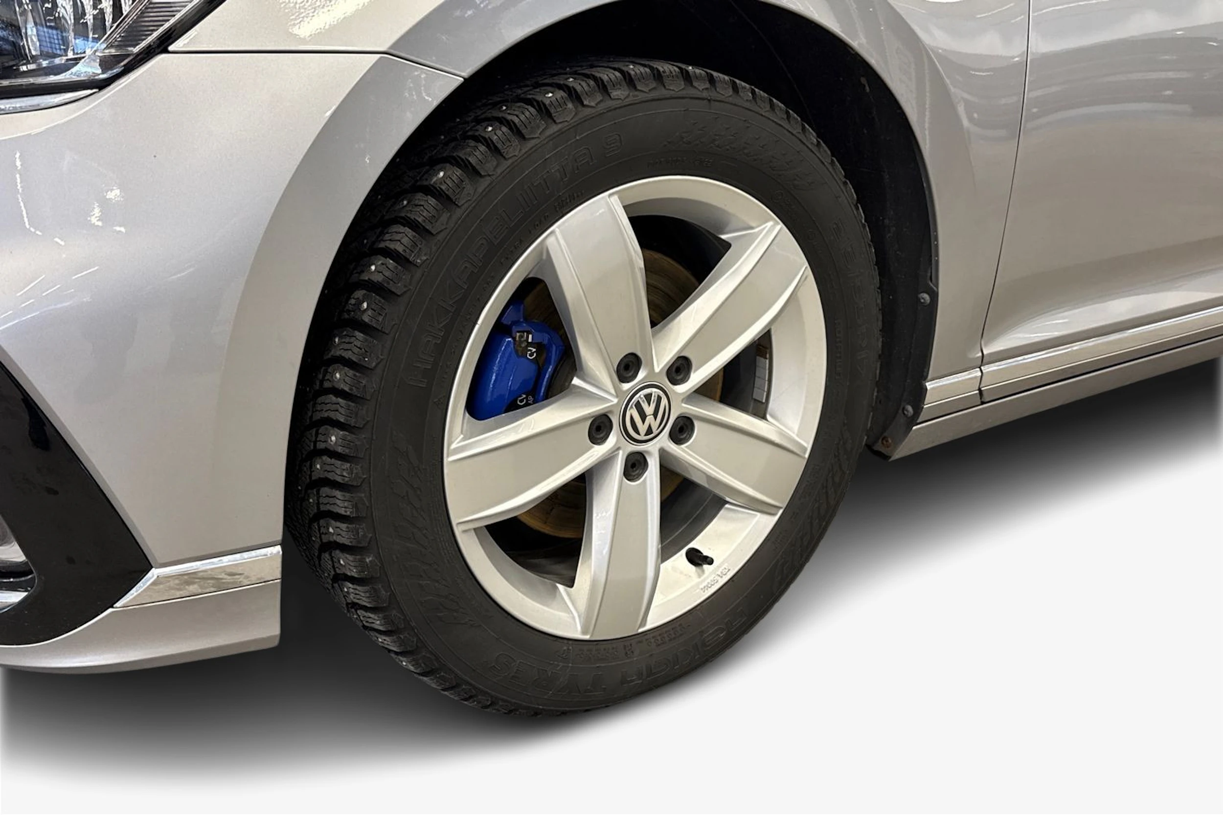 Harmaa Volkswagen PASSAT 2022 kuva 9.