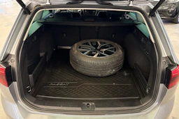 Harmaa Volkswagen PASSAT 2022 kuva 10.