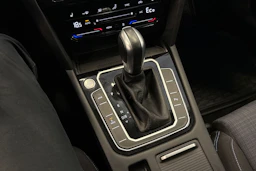 Harmaa Volkswagen PASSAT 2022 kuva 17.