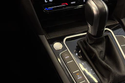 Harmaa Volkswagen PASSAT 2022 kuva 18.