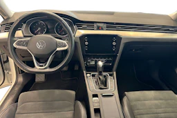 valkoinen Volkswagen Passat 2022 kuva 7.