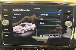 valkoinen Volkswagen Passat 2022 kuva 24.