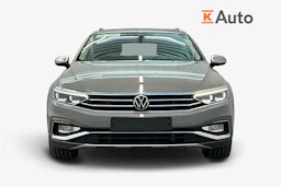 harmaa Volkswagen Passat 2023 kuva 5.